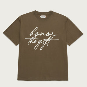 HTG SCRIPT SS TEE OLIVE