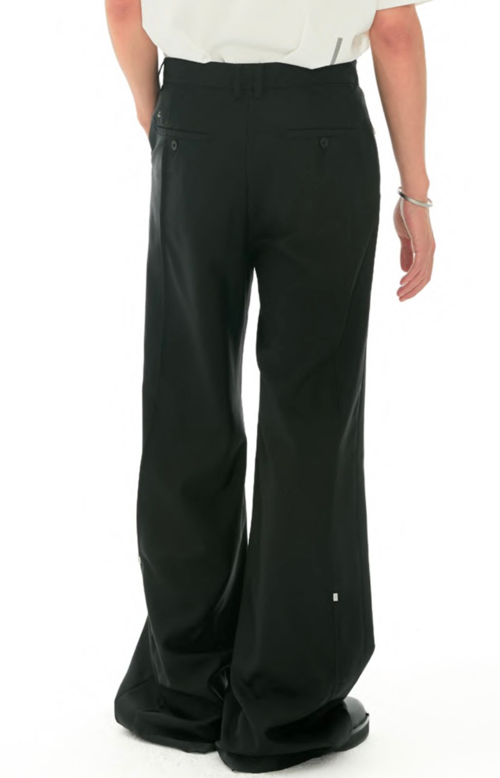 C2H4 VOLUME TAILORED TROUSERS BLACK