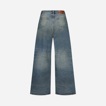 Load image into Gallery viewer, FLANEUR HOMME SUPER WIDE LEG IN LIGHT BLUE DENIM